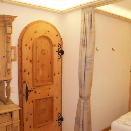 Chesa Alvatern 5 * Sils Maria