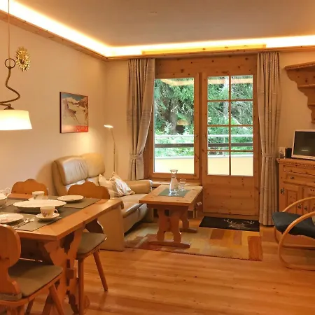 Apartment Chesa Alvatern 5