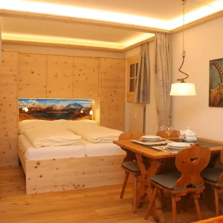 Chesa Alvatern 5 Apartment *